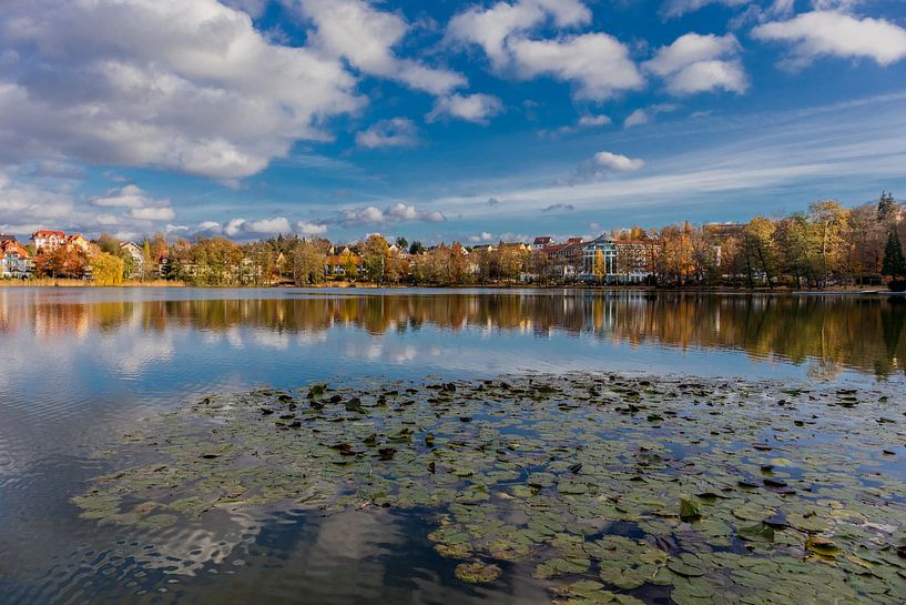 Kleine herfsttocht rond de Burgsee van Oliver Hlavaty