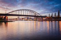 Schilderachtig beeld van de Arnhemse Rijnbrug van Dave Zuuring thumbnail