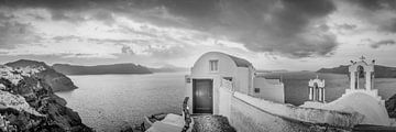 Sonnenaufgang am Meer in Griechenland in schwarzweiss , von Manfred Voss, Schwarz-weiss Fotografie