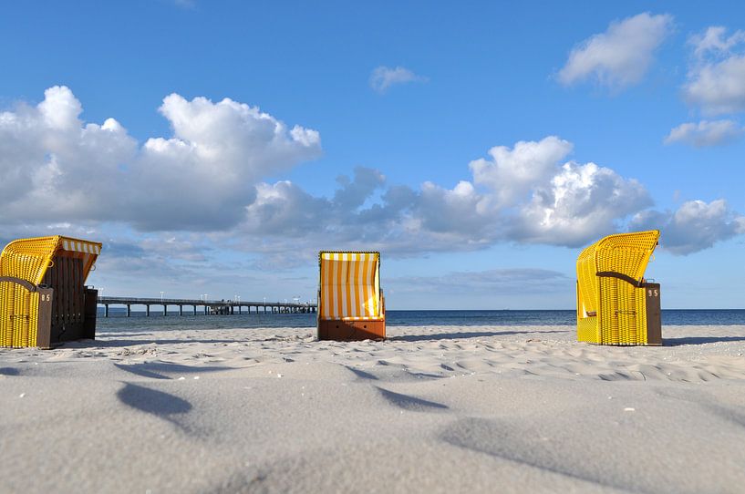 3 gelbe Strandkörbe in Binz von GH Foto & Artdesign