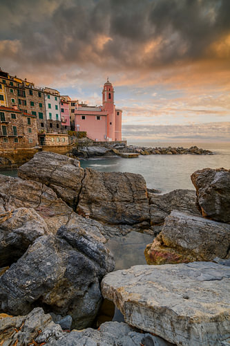 Tellaro zwischen Felsen und Meer | Ligurien, Italien