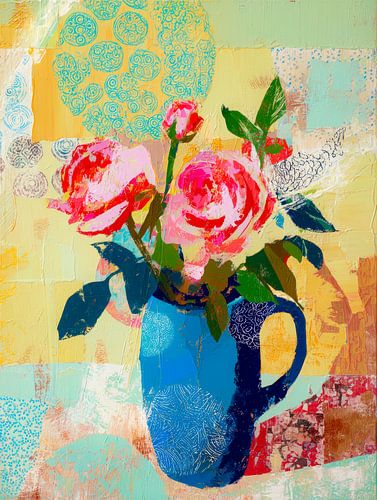 Farbenfrohes Blumenstillleben mit blauer Vase