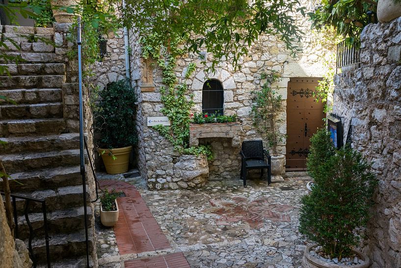 Mittelalterliches französisches Dorf: Eze von Linda Schouw