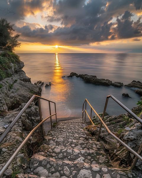 Küstenwanderung: Unterwegs zum malerischen Strand von fernlichtsicht