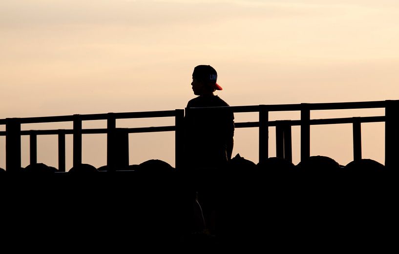 Silhouette d'un garçon par MSP Canvas