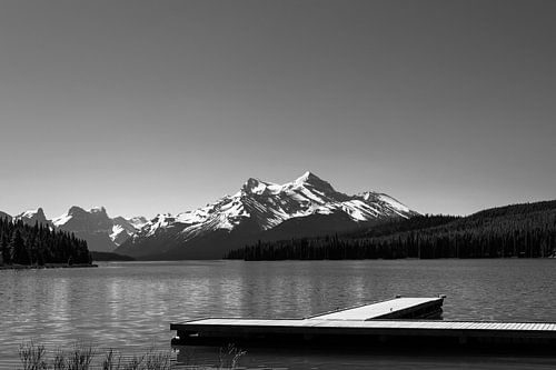 Le lac de la Maligne en amont
