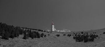 Black and white panorama of the transmitter mast on Mont Ventoux by Joris Bax