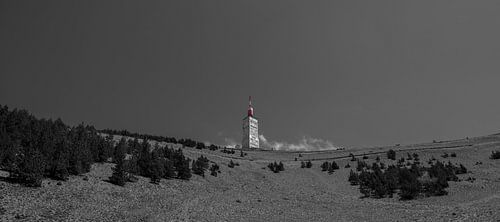 Zwart/Wit Panorama van de zendmast op de Mont Ventoux