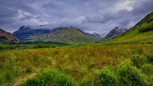 De geweldige en magnifieke bergen van Schotland
