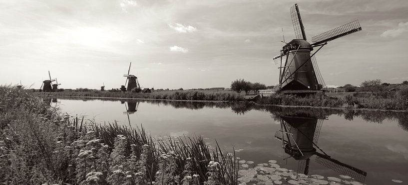 Windmills at Kinderdijk van Jeroen Keijzer