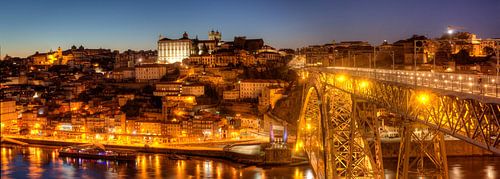 Ponte Dom Luis I und Altstadtviertel Ribeira bei Abendd�mmerung, Porto, Distrikt Porto, Portugal, Eu