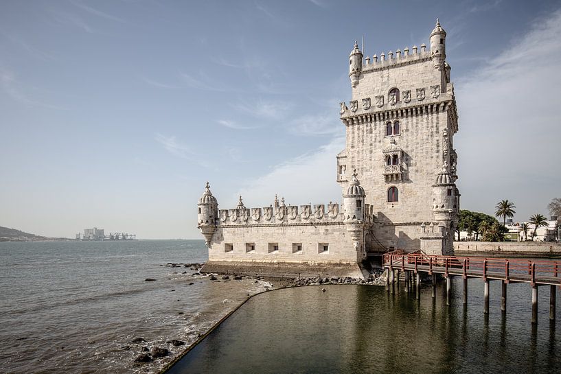 Lisbon by Eric van Nieuwland