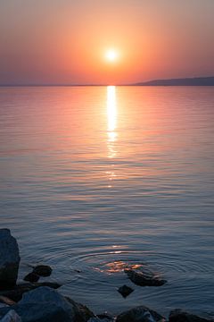Sonnenuntergang in Balatonfenyves am südlichen Ufer des Plattensee in Ungarn von Daniel Pahmeier