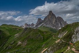 Hiking at Passo di Giau by Petra Leusmann
