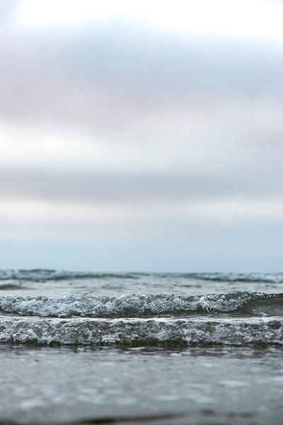 Golven in de zee van Karijn | Fine art Natuur en Reis Fotografie