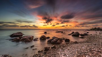 Sunset Arashi Aruba by Harold van den Hurk