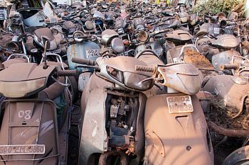 Cimetière de scooters en Inde