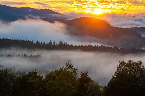 Sonnenuntergang im Bayerischen Wald
