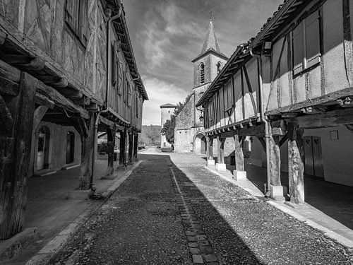 Oude huisjes in het dorp Tillac in de Gers
