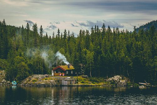 The lakeside cottage.