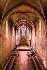 Église abandonnée. sur Roman Robroek - Photos de bâtiments abandonnés