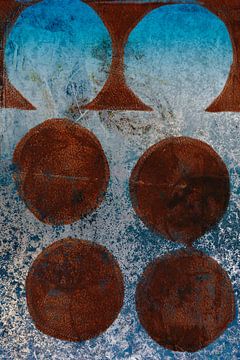 Moderne abstracte geometrische minimalistische kunst in roestbruin en blauw van Dina Dankers