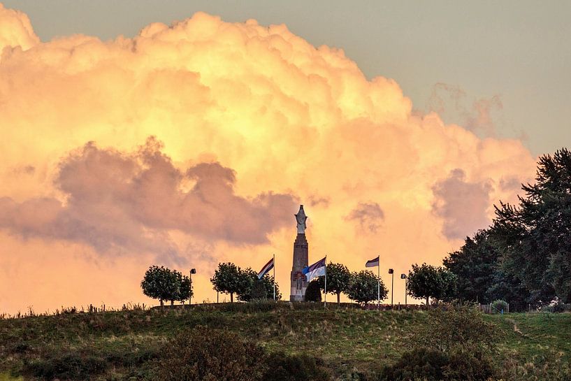 Gulperberg in flames? by Rob Boon