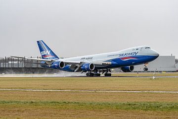 Le Boeing 747-8 Cargo d'Azerbaijan Cargo Silkway. sur Jaap van den Berg