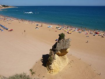 Hoofdstrand in Albufeira, Algarve - Portugal van insideportugal