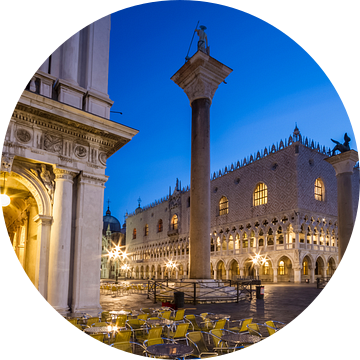 VENICE San Marcoplein & Dogenpaleis op het blauwe uur van Melanie Viola