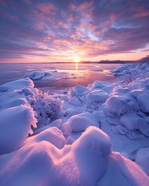 Sun kisses ocean