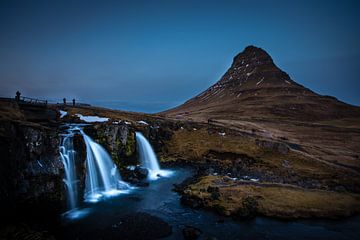Kirkjufellsfoss waterval in IJsland by Marcel Alsemgeest