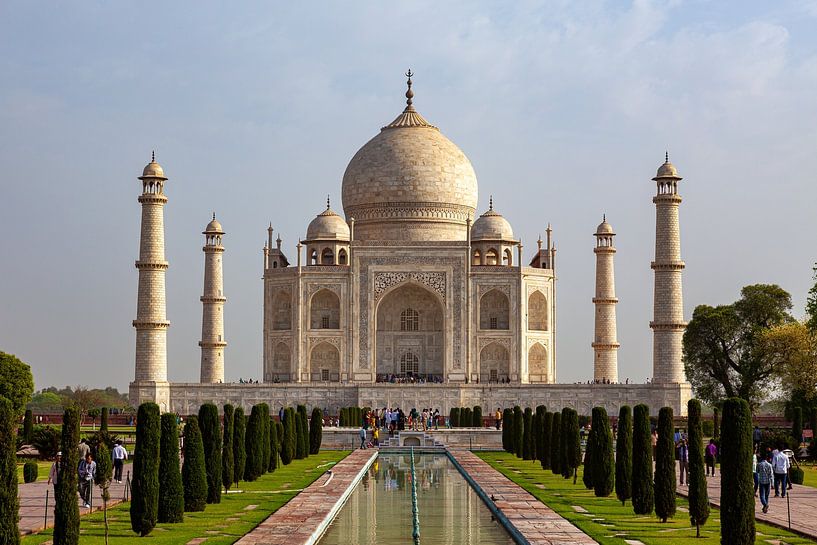De Taj Mahal in India van Roland Brack