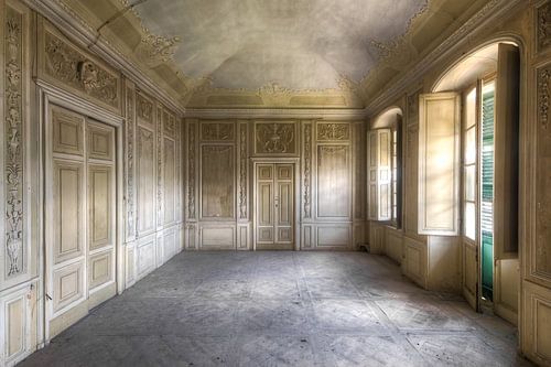 Palais abandonné dans les forêts italiennes.