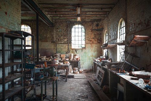 Workshop of Abandoned Pottery. by Roman Robroek - Photos of Abandoned Buildings
