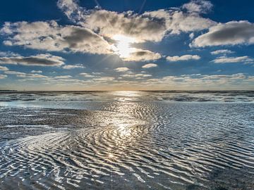 Zonsondergang op het Wad bij Paesens Moddergat van Harrie Muis