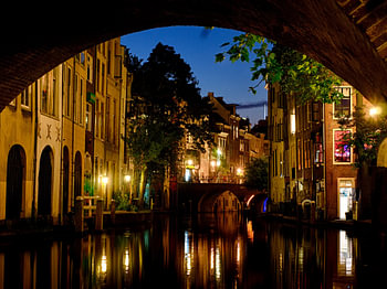 Doorkijk bij de Gaardbrug, Utrecht.
