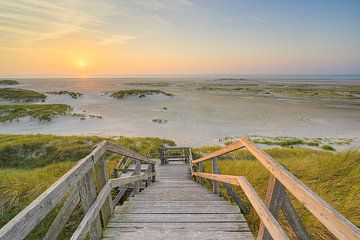 Uitzicht vanaf de luchtladder bij Norddorf op Amrum van Michael Valjak