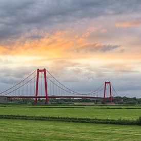 De Gouden Poort van de Nederrijn - De Rijnbrug bij Emmerich van Michael Valjak