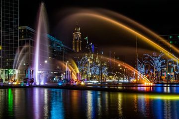 Kleurrijk Rotterdam Hofplein bij nacht. van Jan van Zessen