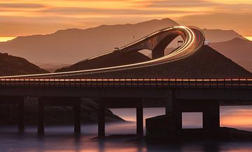 La route de l'océan Atlantique avant le lever du soleil, Norvège sur Henk Meijer Photography