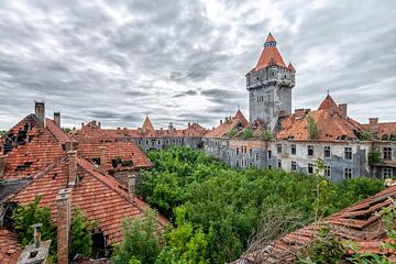 Verlaten kasteel in Hongarije van Gentleman of Decay