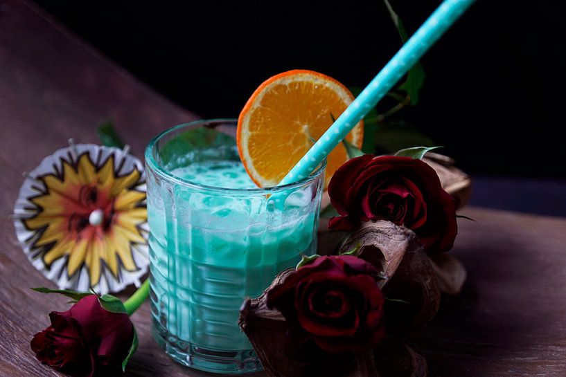 Rum trifft Banane Curacao Kokosnuss. Leckere und fruchtige Cocktails im Glas serviert von Babetts Bildergalerie