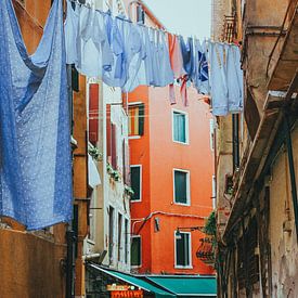 Wäscheleine in Venedig, Italien von Pitkovskiy Photography|ART