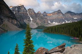 Moraine Lake, Banff National Park, Alberta, Canada van Alexander Ludwig