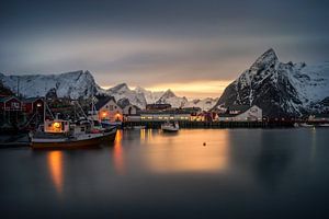 Hamnoy sunset sur Wojciech Kruczynski