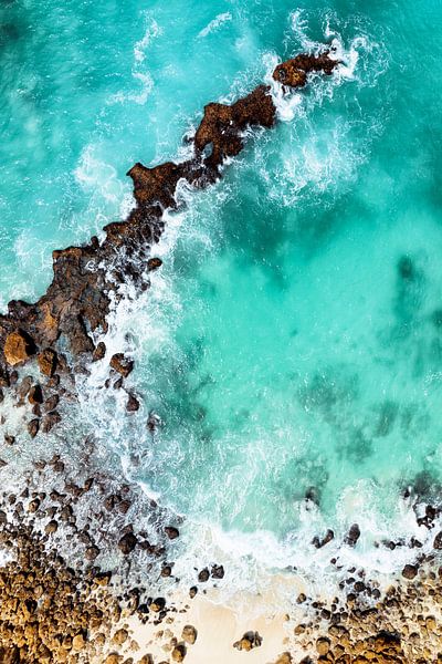 Aerial Summer – Plage Rocheuse Aqua par Philippe HUGONNARD