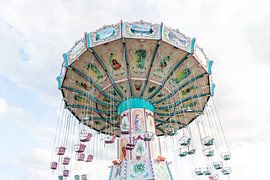 Un carrousel historique à chaînes attend les petits visiteurs sur Your Happy Life