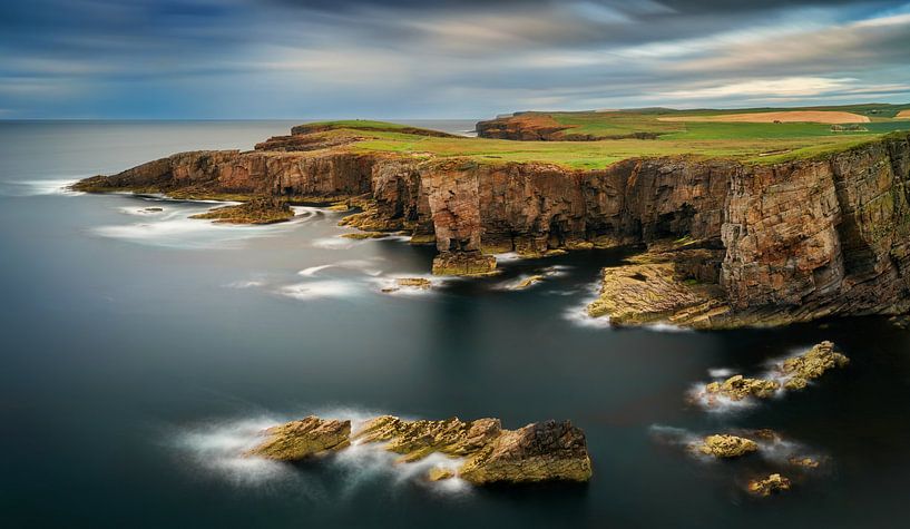 Yesnaby cliffs panorama by Wojciech Kruczynski
