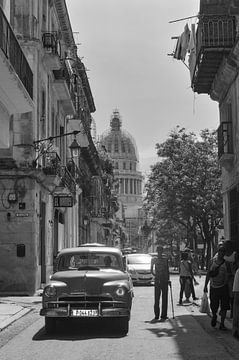 Authentic Havana by Zoe Vondenhoff